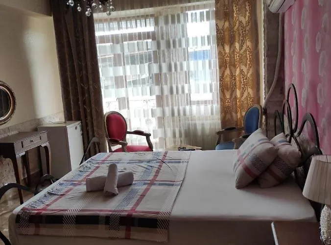 Hotel Dilek & Cafe 3*