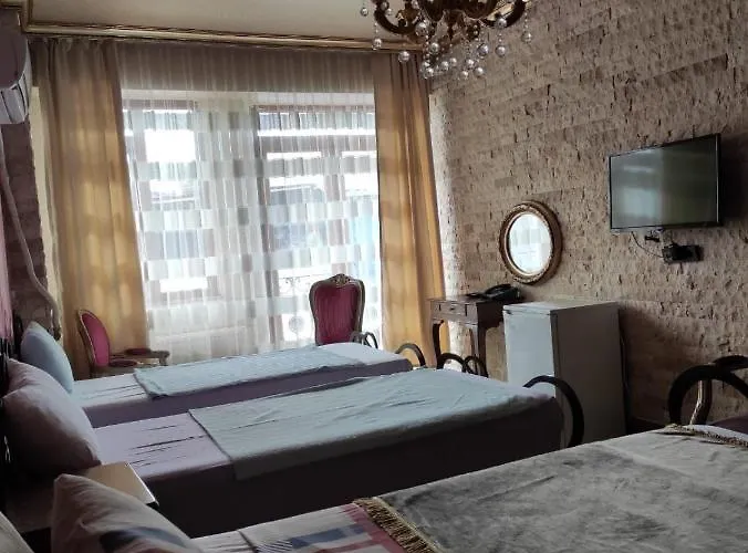 Hotel Dilek & Cafe Provincia di Istanbul