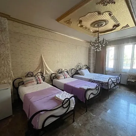 Dilek & Cafe Отель